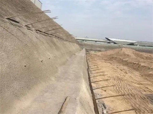 师宗河道边坡加固